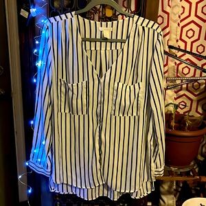 Black and white tunic button down blouse